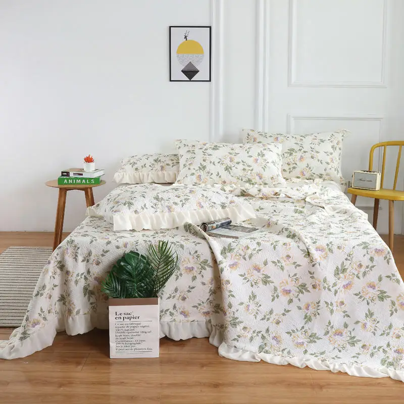 Многофункциональное постельное покрывало с маленьким цветком 3 предмета 2021*245 см