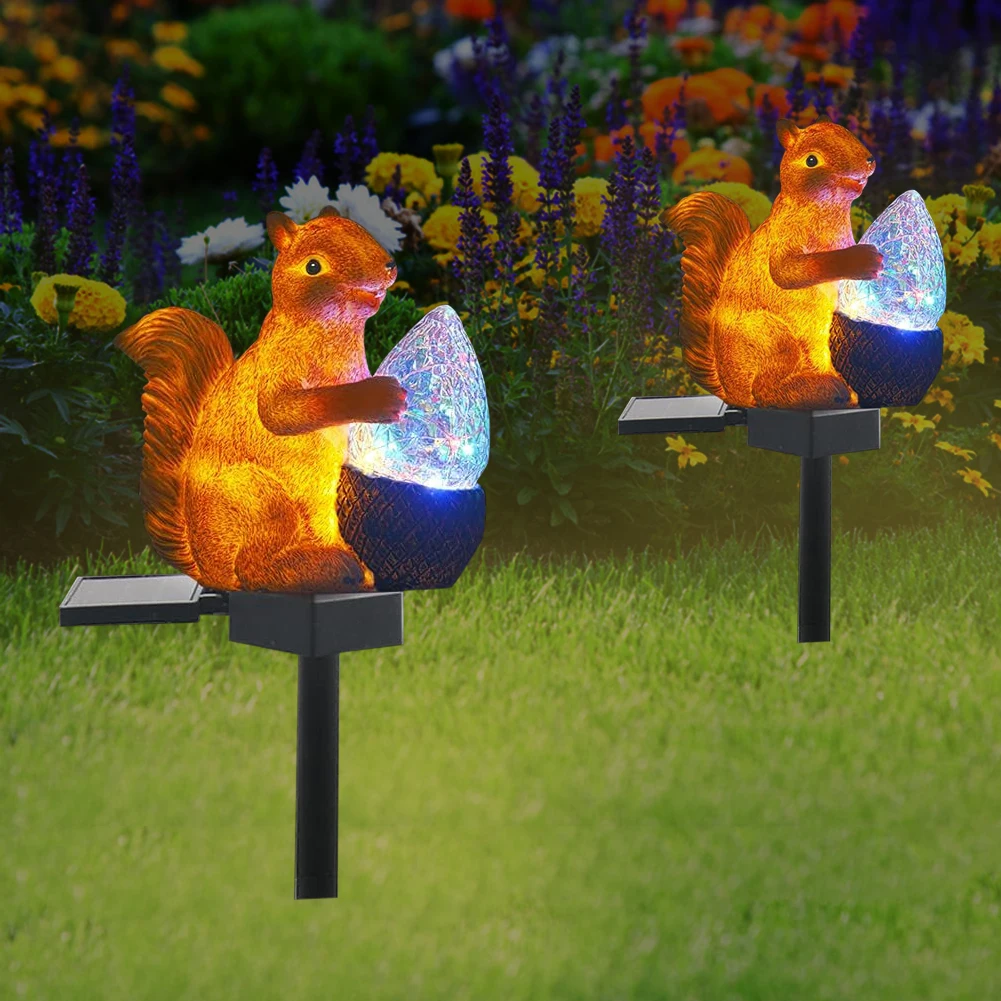 

Уличная водонепроницаемая лампа для газона, полимерная лампа в виде белки, конуса сосны для обниманий, светодиодный светильник на солнечно...