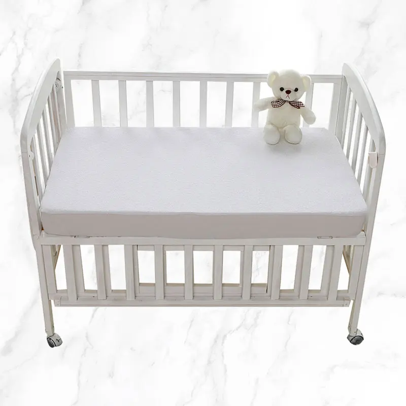 Махровый мягкий водонепроницаемый чехол на матрас для детской кровати протектор