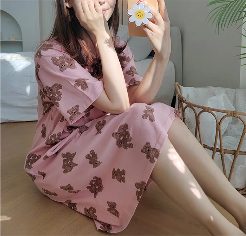 

Ночная сорочка женская с круглым вырезом и коротким рукавом, пижама длинная из мягкого хлопка с принтом медведя в Корейском стиле, домашняя ...