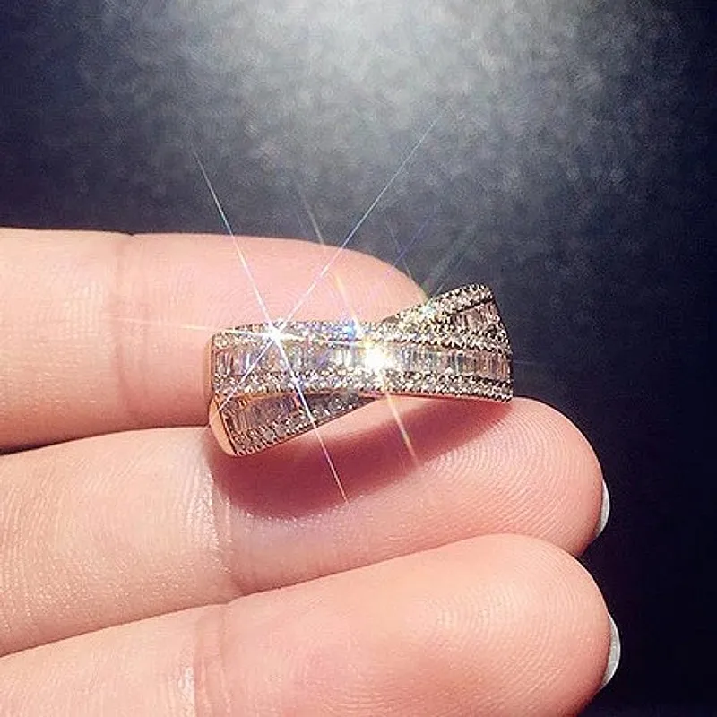 Женское кольцо ручной работы из стерлингового серебра 925 пробы со сверкающими