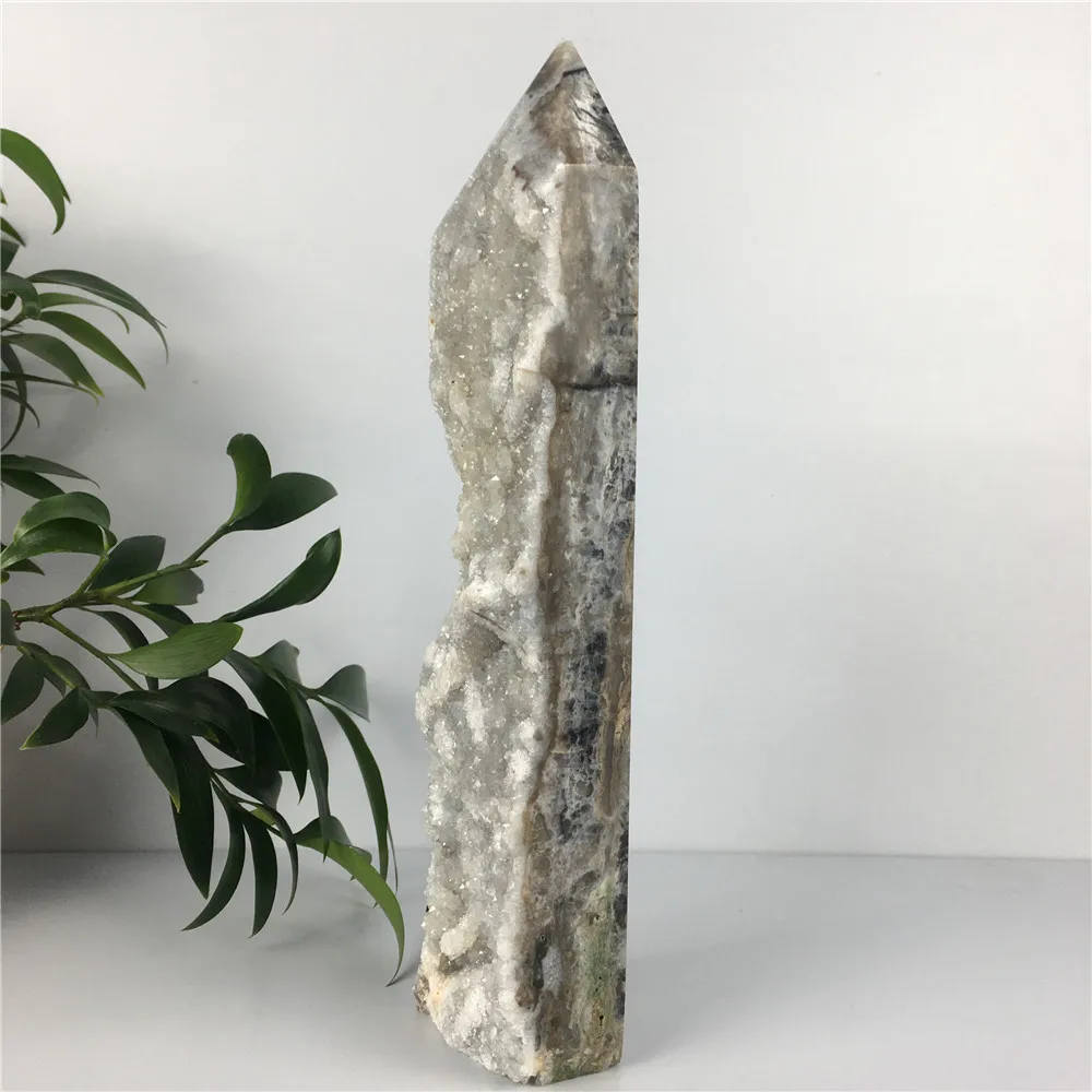 

Natural Tower Voog Quartz Crystal Cluster Healing Stones Specimen Home Crafts Decoration Gift Geode