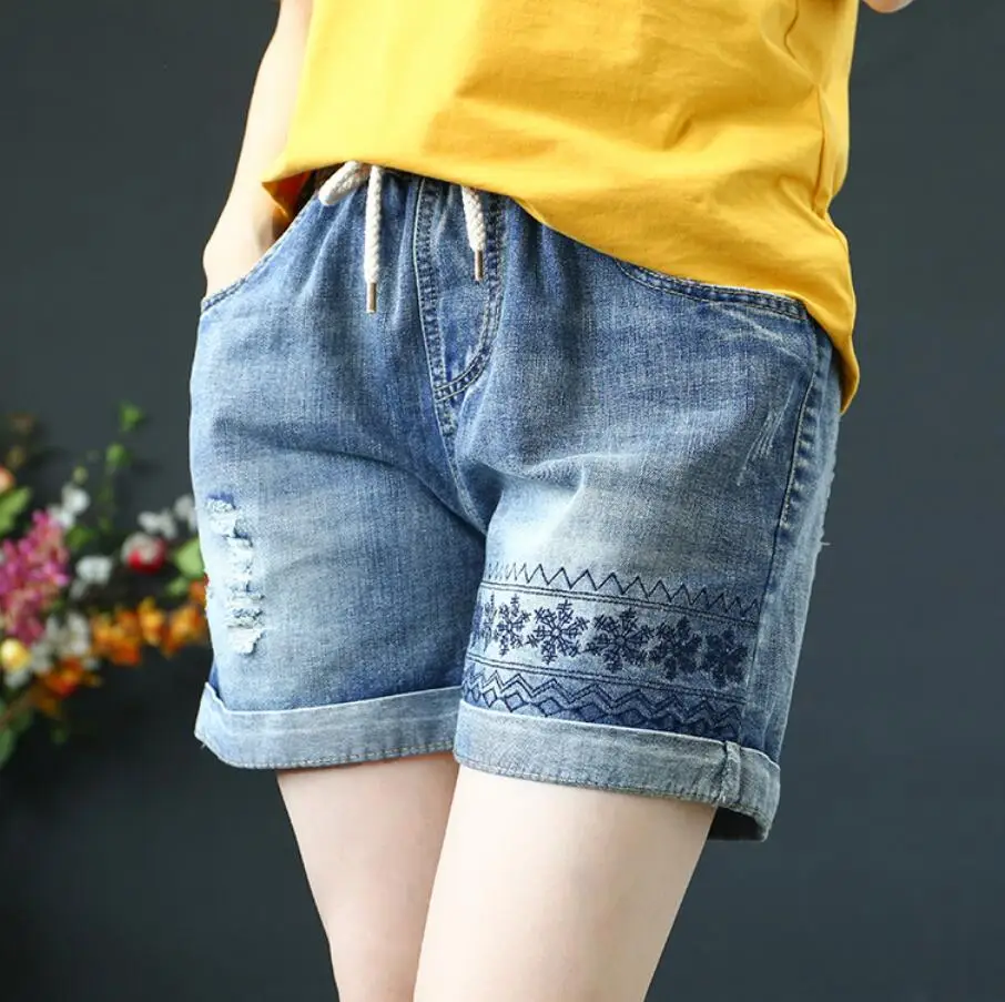 

Snowflake Embroidery Holes Cotton Denim Shorts Women Summer 2020 vintage Casual Loose jean shorts Plus Size M-3XL r1188