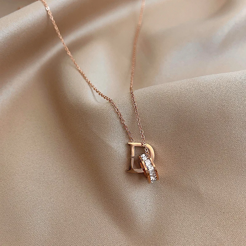 

Rose Gold Girls' Day Wedding Jewelry Zircon Necklace Girls Fashion Simple Dynamic Diamond Necklace