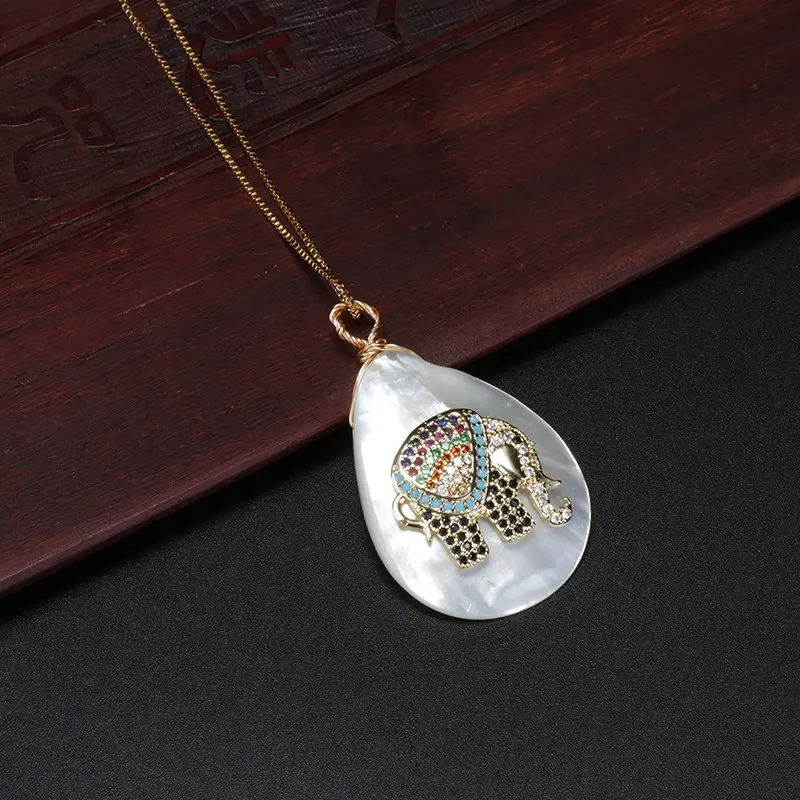 Женское Ожерелье-чокер с подвеской в виде слона радужными фианитами | Украшения и