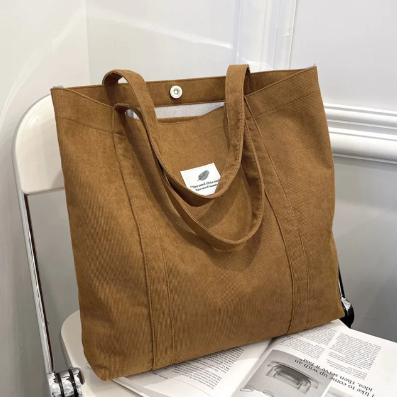 

Новая сумочка из рубчатого вельвета в стиле ретро, трендовые холщовые сумки на плечо для женщин, 2021, роскошная дизайнерская однотонная сумк...