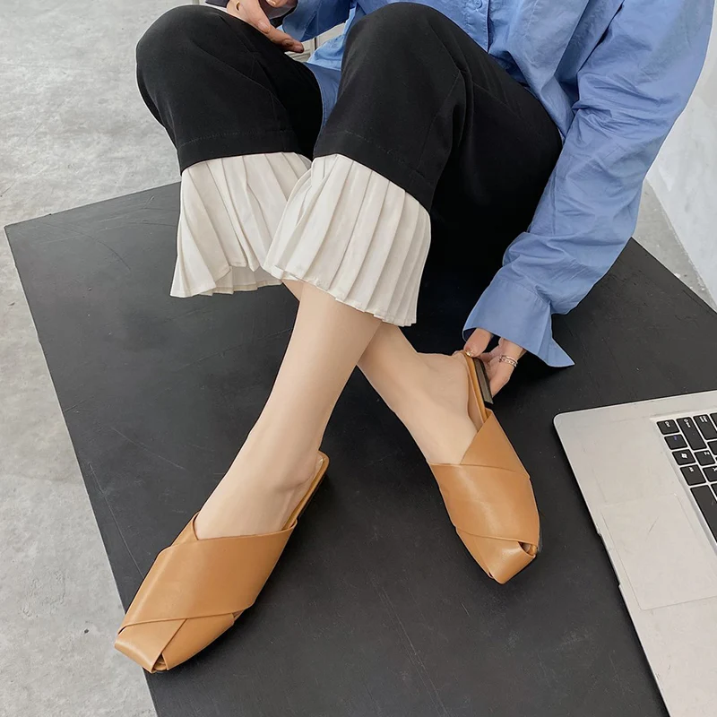 

Shoes Cover Toe Med Woman's Slippers Luxury Slides 2021 Summer Soft Designer Fashion PU Rome Hoof Heels Cover Toe Female Shoes L