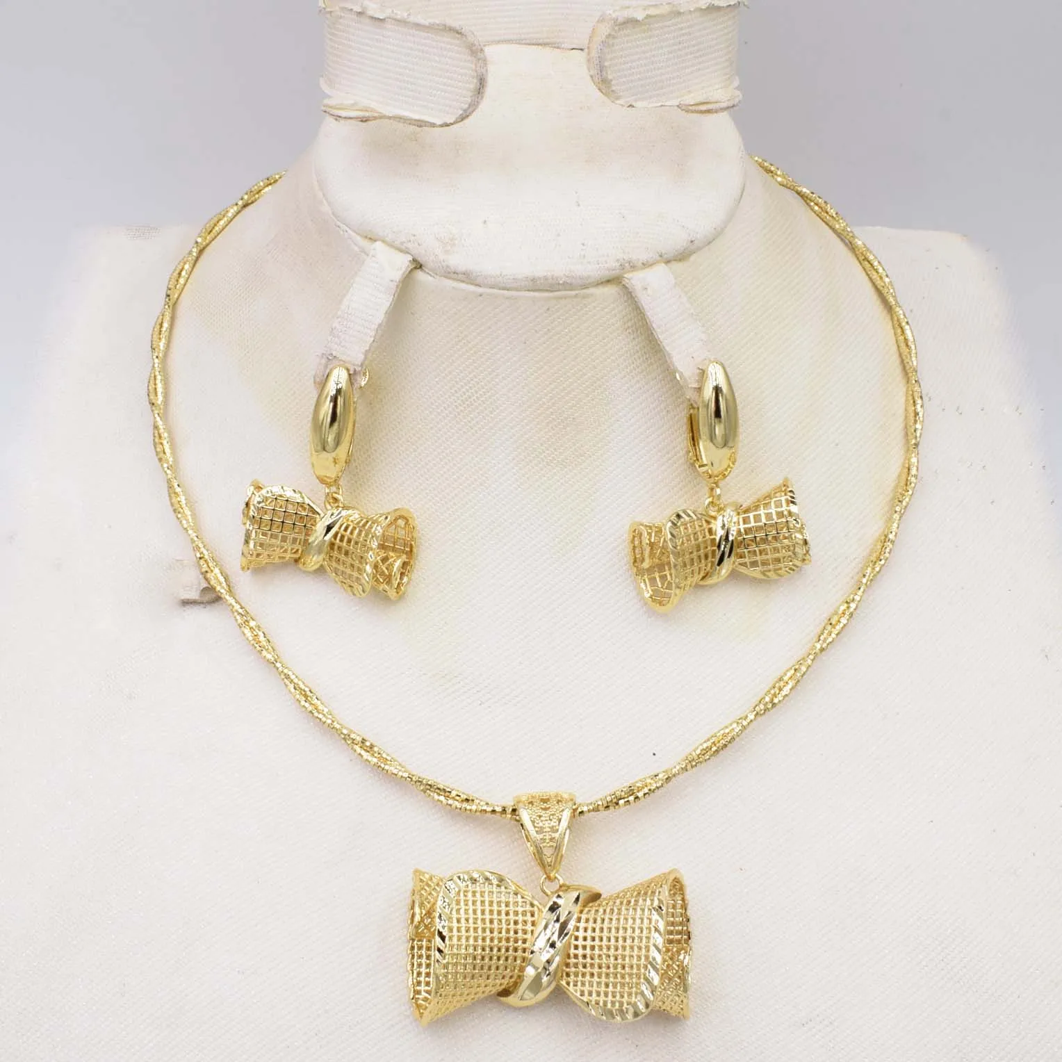 

High Quality Big flower Dubai Italy 750 Gold color Jewelry BIG Set For Women african beads jeweLry fashion set earring jewelry