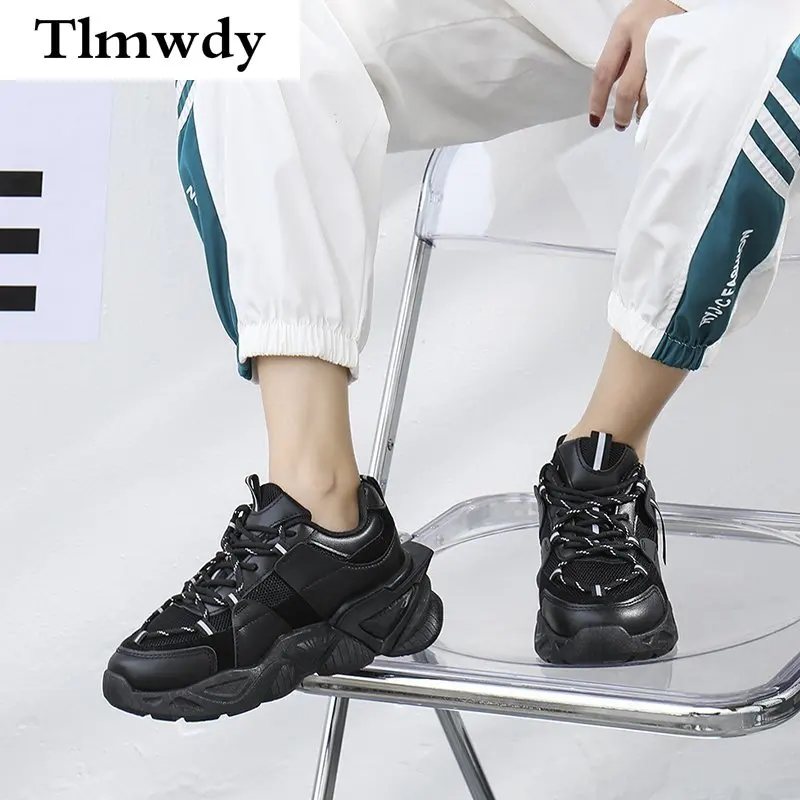 

2021 Spring New Women Vulcanized Shoes Comfortable Platform Fashion Woman Shoes Lace Up Walking Casual Woman Sneaker Plus Size