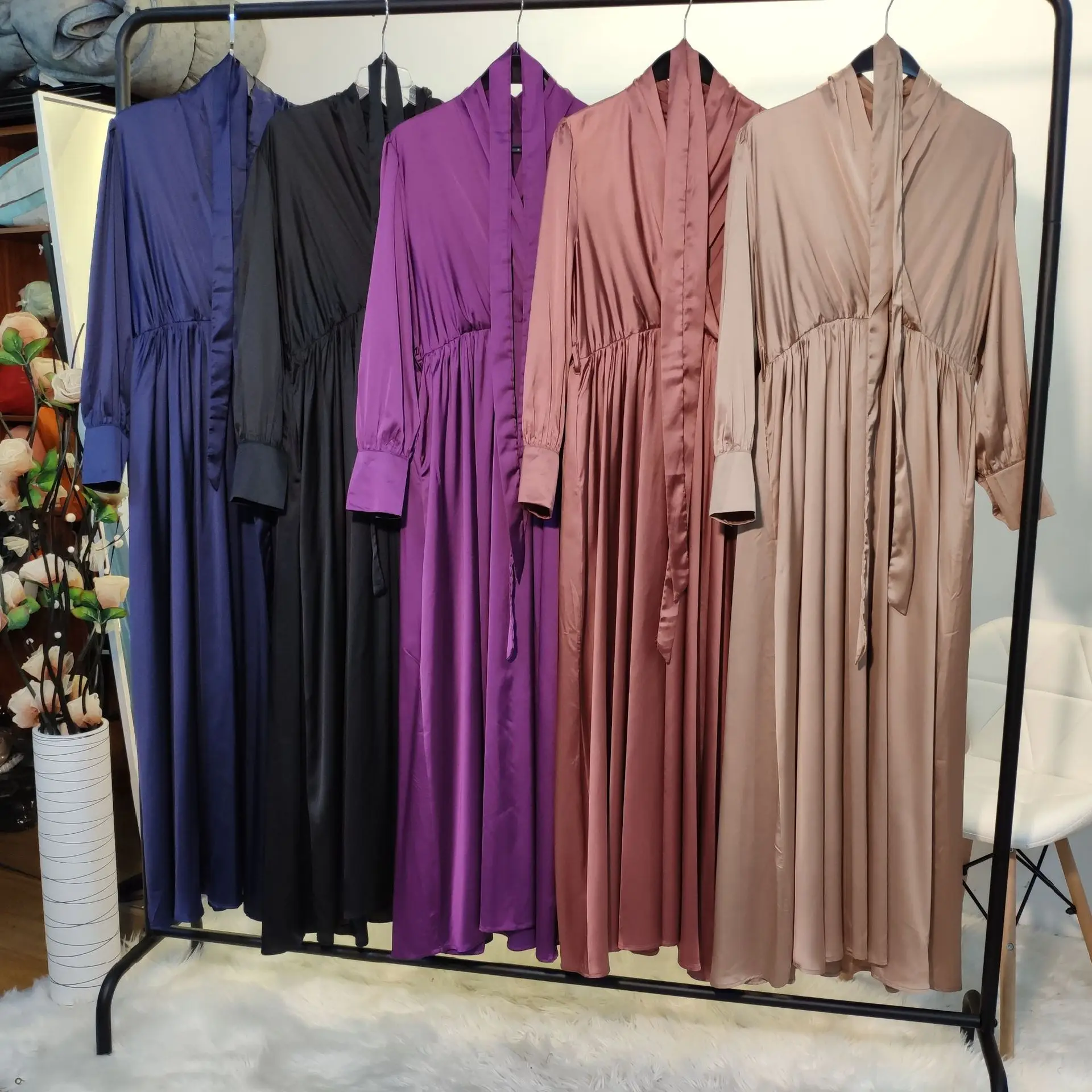 

Maxi Dress Shawl Collar Satin Muslim Women Long Lantern Sleeve V Neck Long Dress with Pockets Dubai Turkey Modesty Solid Color