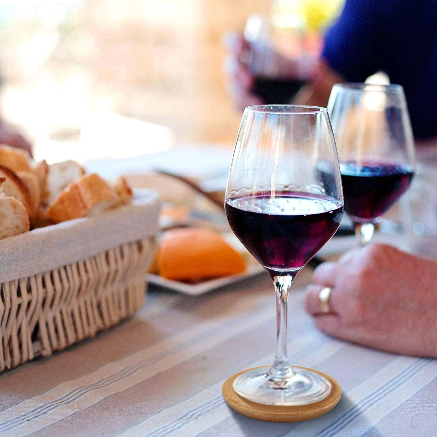 

Bamboo And Wood Three Legged Vertical Six Cup Mat Combination Set Heat Insulation Tray Tea Cup Mat Kitchen Bar Accessories Tools