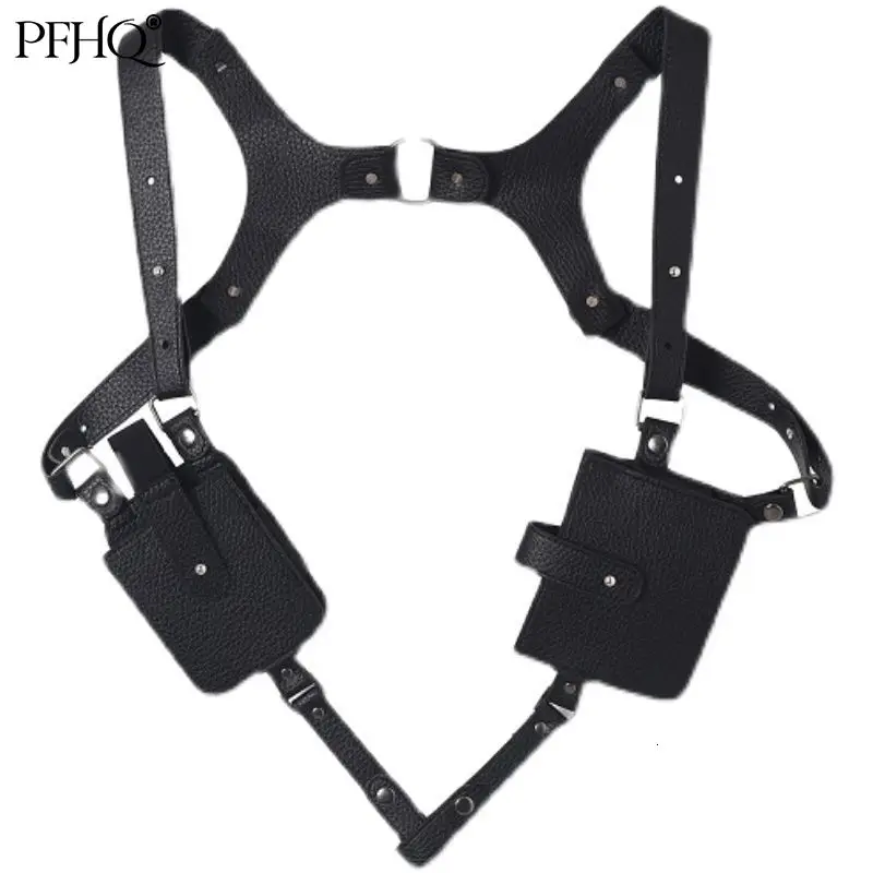 

PFHQ 2021 Trend Personality Underarm Decoration Double Shoulder Strap Collocation Sweater T-shirt Concave Shape PU Vest 21A1489