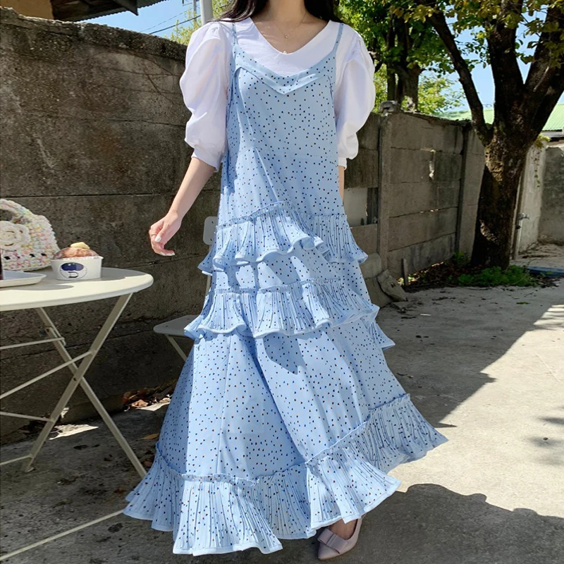 

Корейская летняя простая Свободная рубашка с пышными рукавами + плиссированное платье в горошек на бретелях с оборками