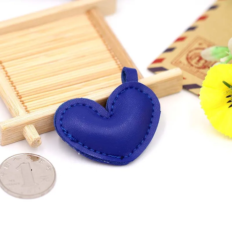 

10pcs Fashionable Korean style DIY handmade love pendant keychain pendant pu leather tassel pendant DIY jewelry accessories