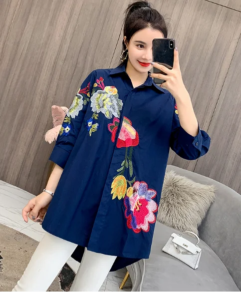 

2020 Autumn Long Loose Blouse Women Retro Embroidery Flower Mid-Length Three Quarter Sleeve Shirt for Woman Ladies Blouses