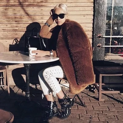 

Top High-end New Style Fashion Women Faux Fur Coat 18S19 high quality