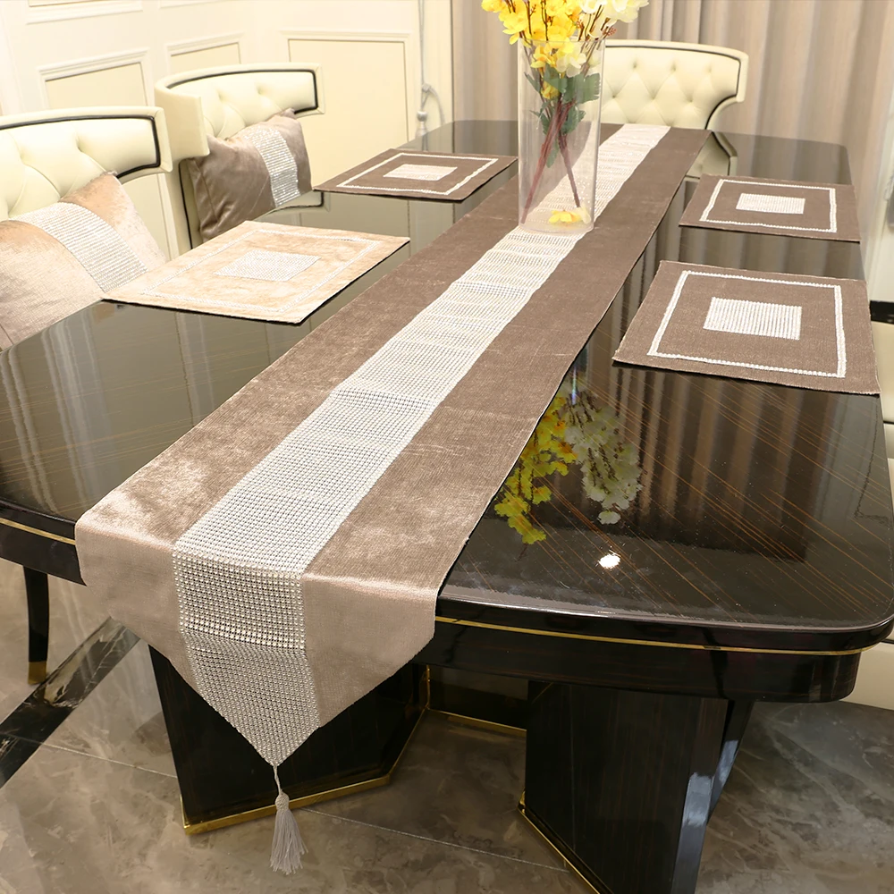 

Modern Gray Table Runner Flannel Diamond Table Flag with Tassel Luxury Placemat Pillowcase Wedding Party Favor Home Decoration