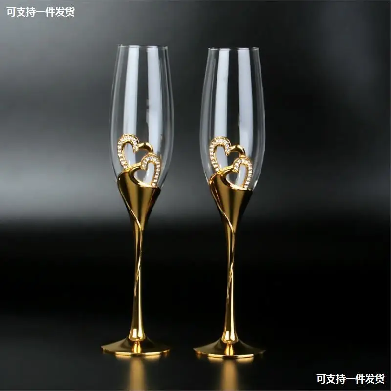 

Crystal inlaid diamond high foot red wine glass, 2 champagne glasses, a pair of high-end creative and personalized wine sets