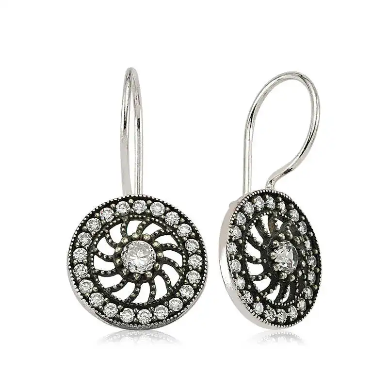 

Серебряные серьги-подвески в виде цветка с драгоценным камнем Silverlina