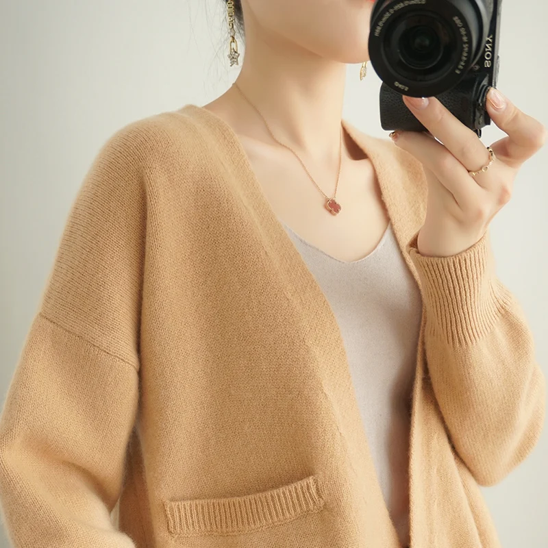

BELIARST 100% Pure Wool Cashmere Sweater Spring and Autumn New Cardigan Women's V-neck Slim Knit Bottoming Sweater Sweater