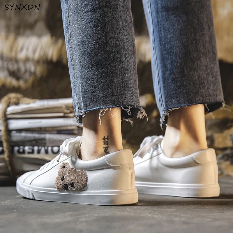 

SYNXDN 2021 New Women's Spotr Shoes Thick Bottom Lace Up Casual Vulcanized Shoes White Leather Athletic Lady Trainers Shallow