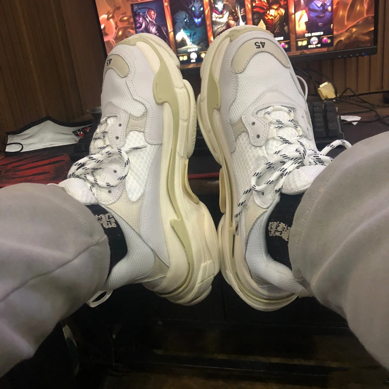 

New Casual Designer Mens Shoes High Quality Meth Breathable Walking Shoes Comfortable Jogging Sneakers Triple S Shoes For Women