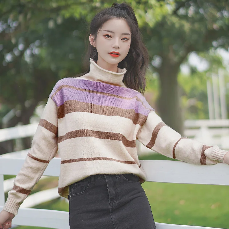 Женский полосатый свитер свободный базовый пуловер цвета хаки с высоким