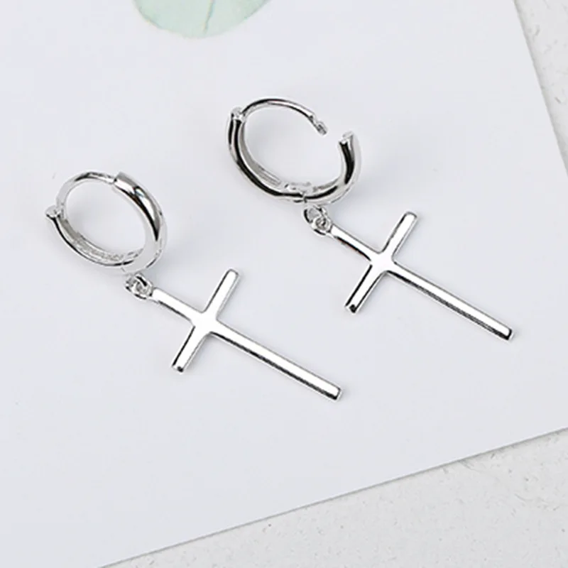 

Plated S925 Sterling Silver Cross Earrings for Men and Women Simple Short Earrings Temperament Personalized Earrings Earrings