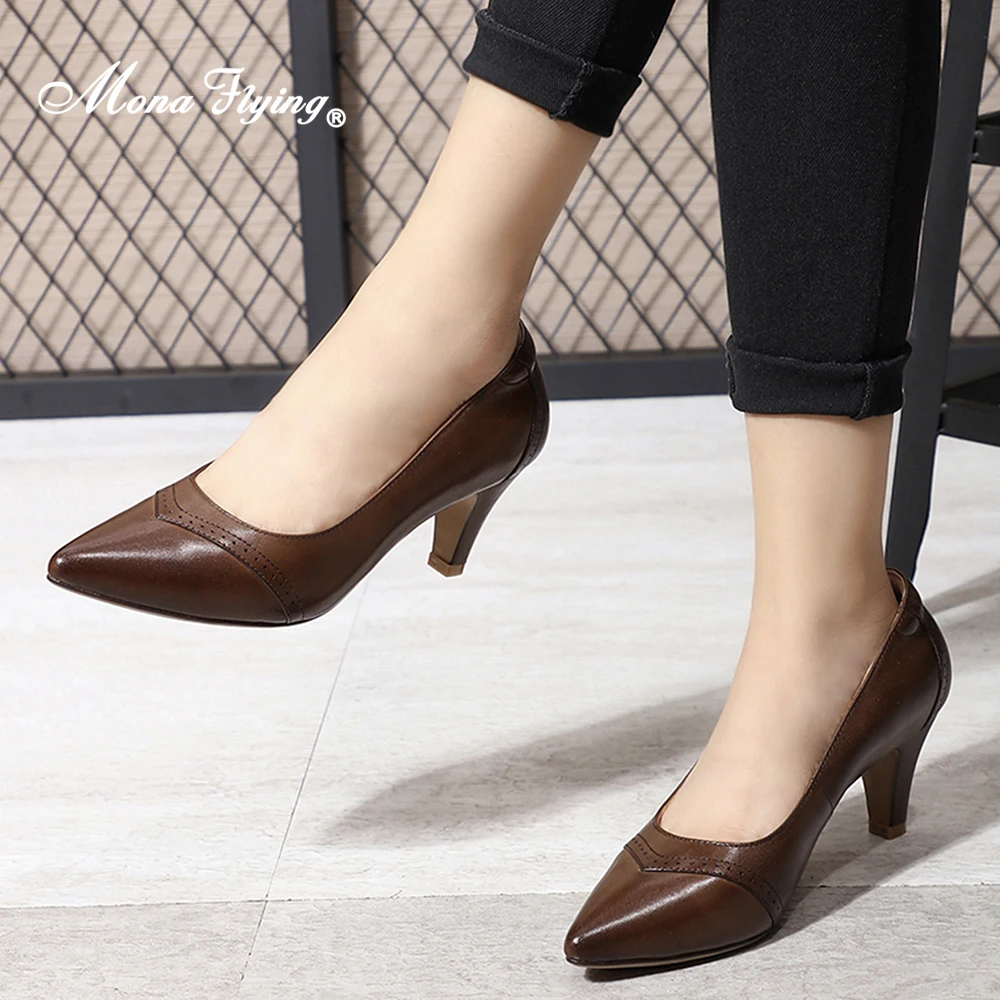 Женские кожаные туфли-лодочки на высоком каблуке 7 см с острым носком