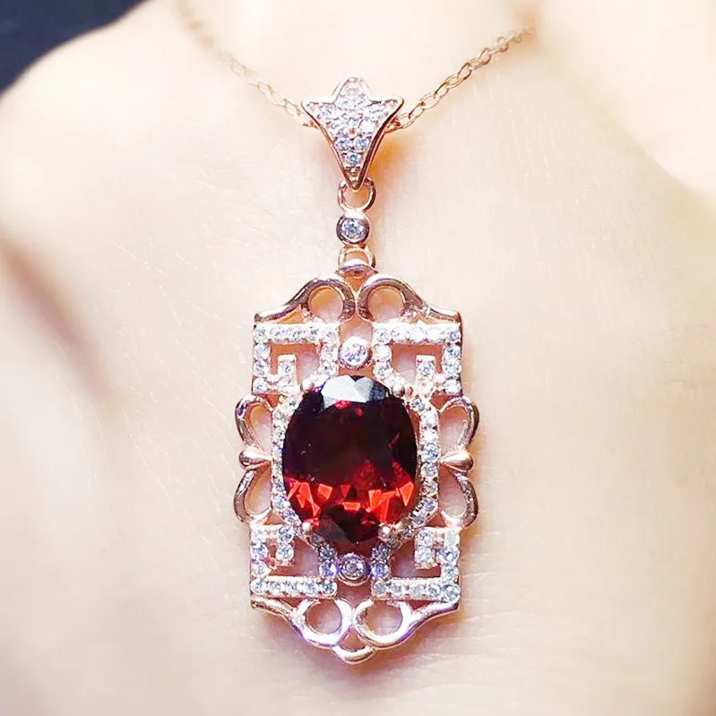 Драгоценный камень натуральный красный гранат бриллиант 9*11 мм 925 карата серебро