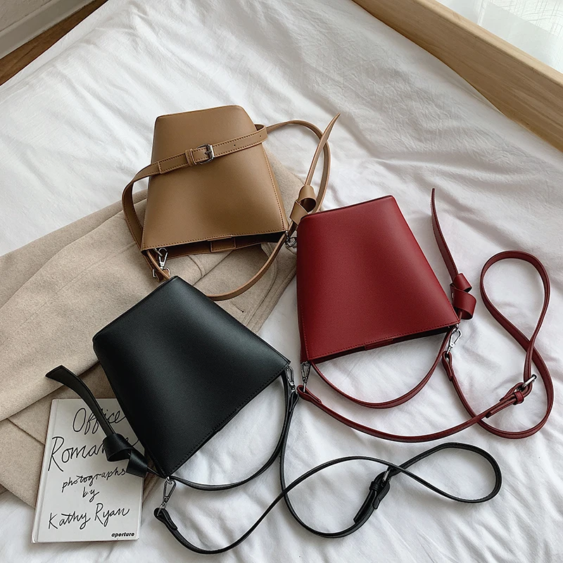 Сумка тоут женская с регулируемыми широкими ремешками модная вместительная