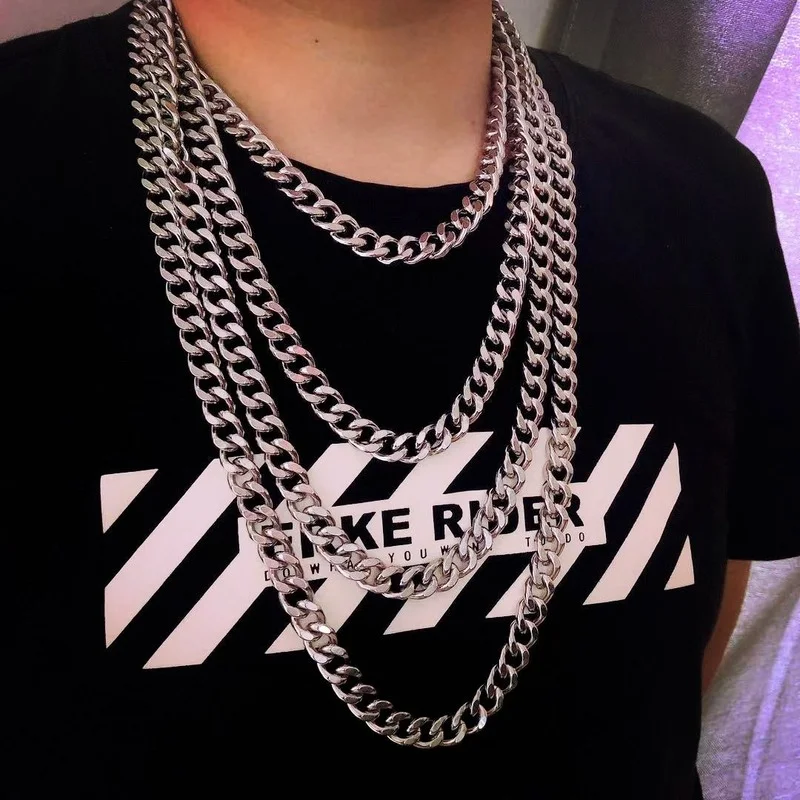 

New Titanium Steel Single Buckle Four-sided Grinding Necklace Trendy Fashion Men's Cuban Chain Sweater Chain Jewelry Accessories