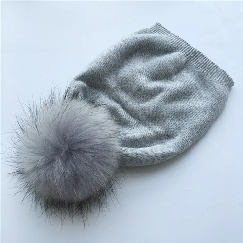 Light grey match fur Вязаная шапка из натурального меха енота с помпонами, женские шапки бини, кашемировая зимняя шапка, Женская хлопковая шапка Skullies, шерстяная шапка - Цвет: Light grey match fur