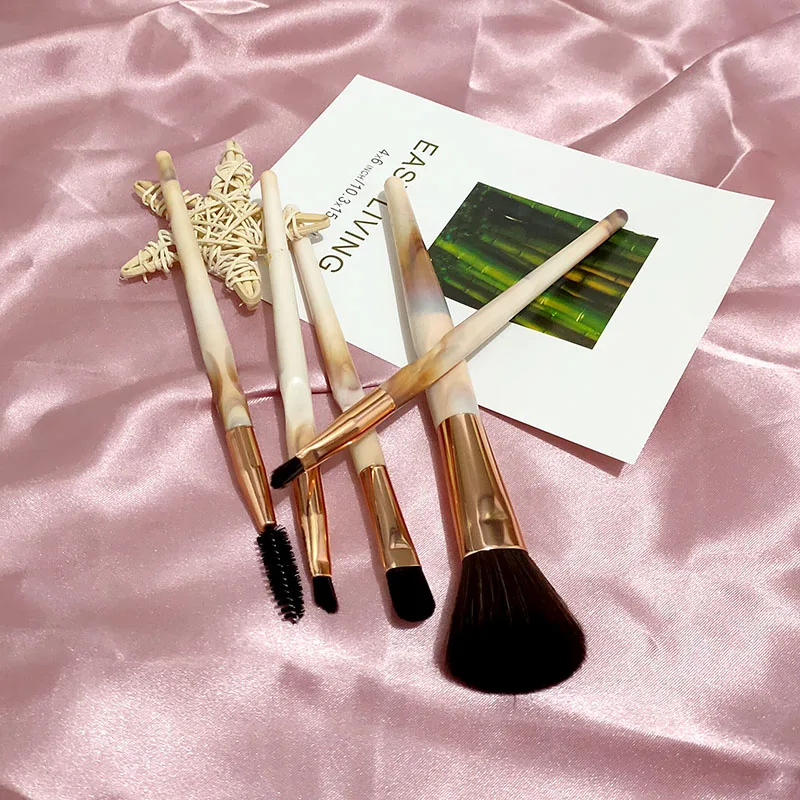 Набор из 5 предметов совершенно новый натуральный и безупречный
