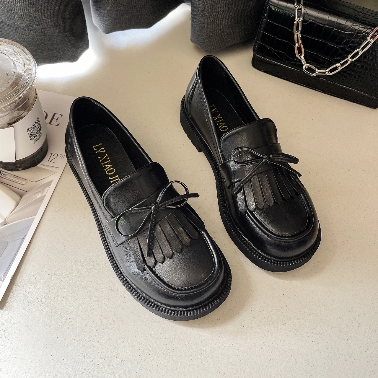 

Лоферы женские весенние SYNXDN, на толстой подошве, с кисточками и пряжкой