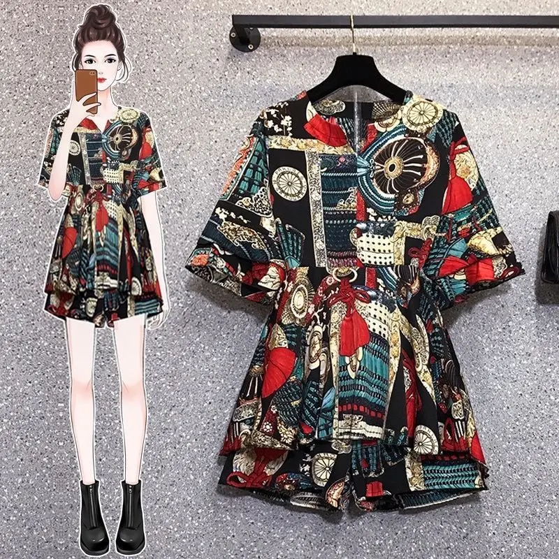 

Женский шифоновый костюм большого размера с принтом в западном стиле, свободный облегающий модный короткий костюм из двух предметов, лето ...