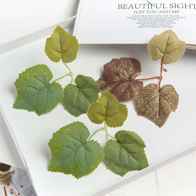 

50PCS Silk Maple Leaf Wholesale Artificial Plants Wedding Decorative Flowers Wreaths Home Garden Decoration Christmas Garland