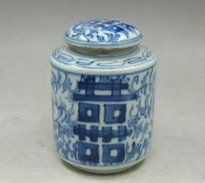 

Chinese old Handmade painting flowers blue and white porcelain Tea caddy pot
