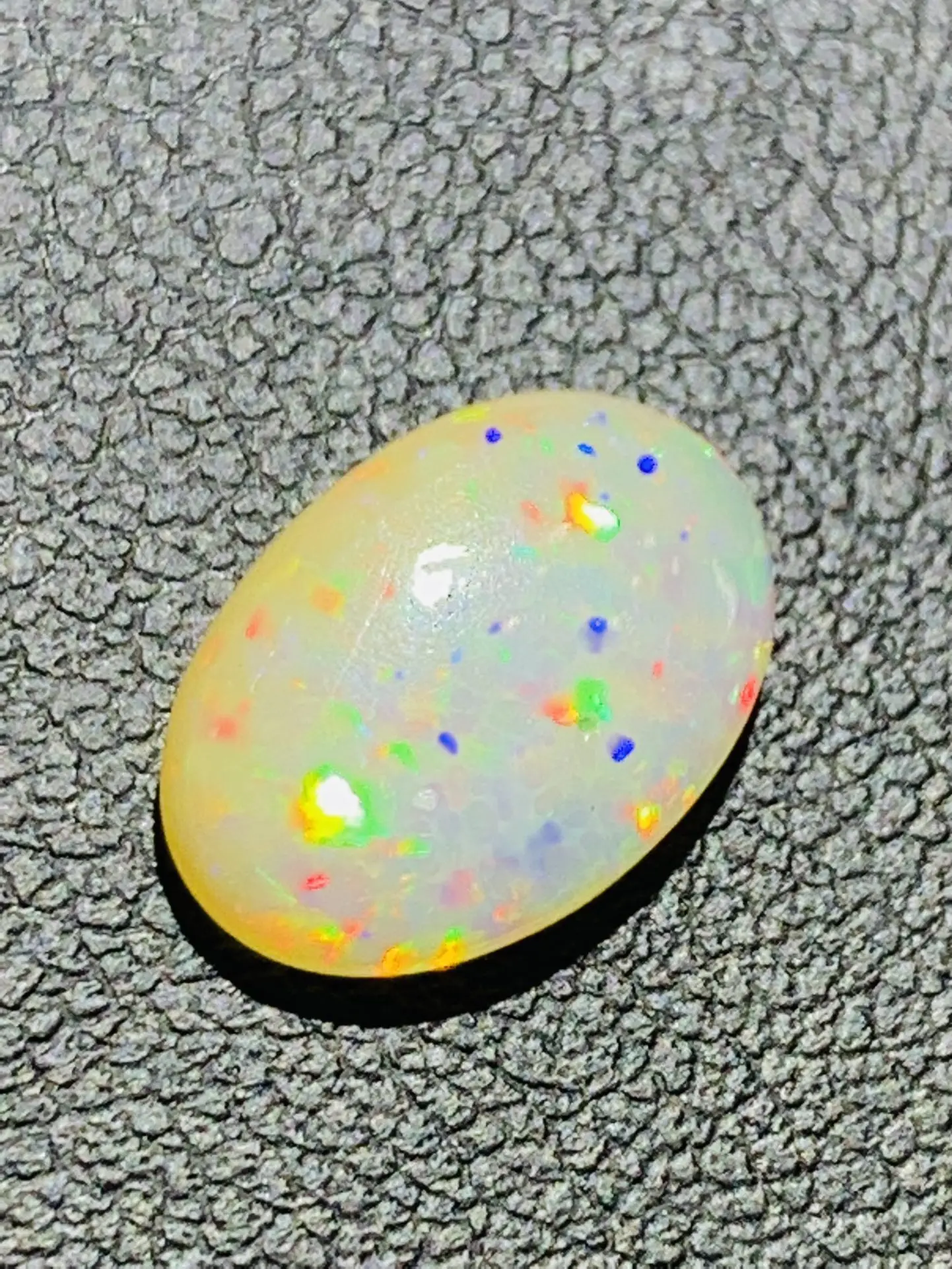 Pure natural opal can be inlaid with rings or pendants 1-3 carats colourful luster oval accessories gem jewelry sieraden bague