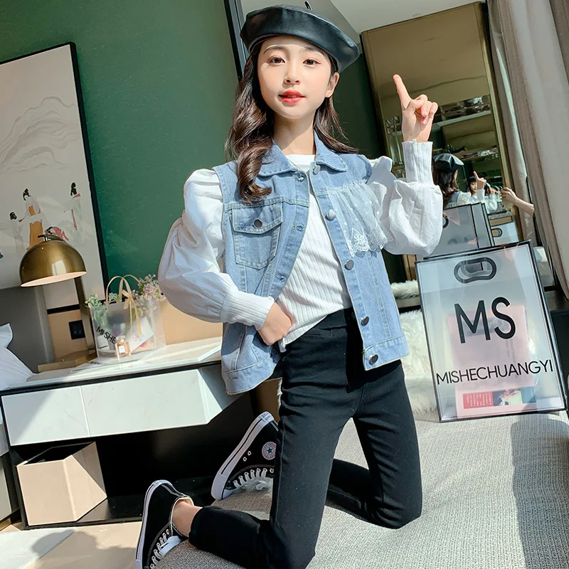 Джинсовый жилет для девочек детский джинсовый кружевной в стиле пэчворк осенняя