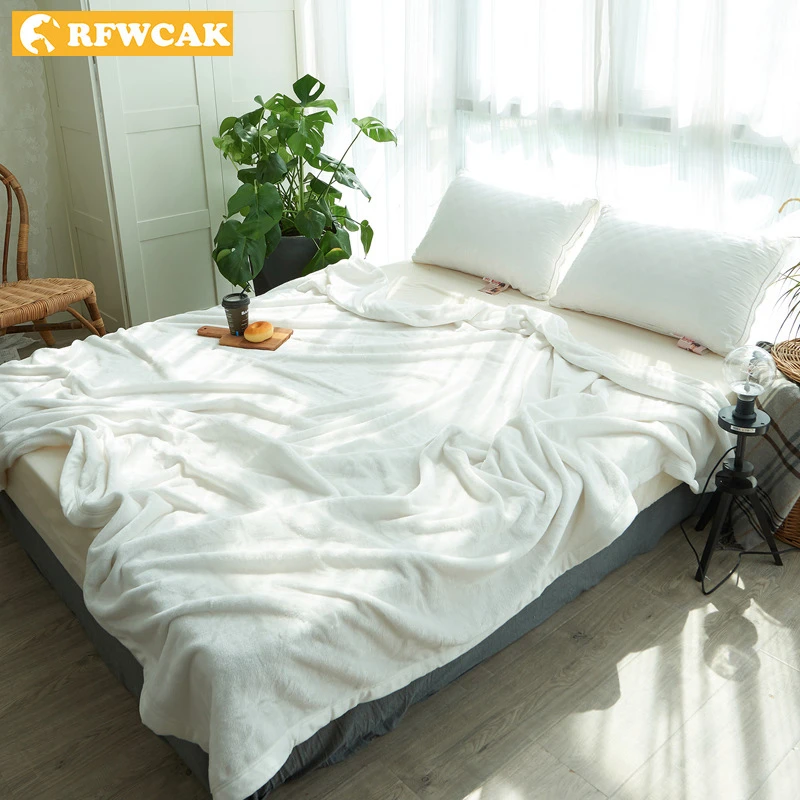 

Winter Coral Plush Thickened Warm Travel Cape Cover Foot Bed Interior Office Sofa Air-conditioned Blanket Home