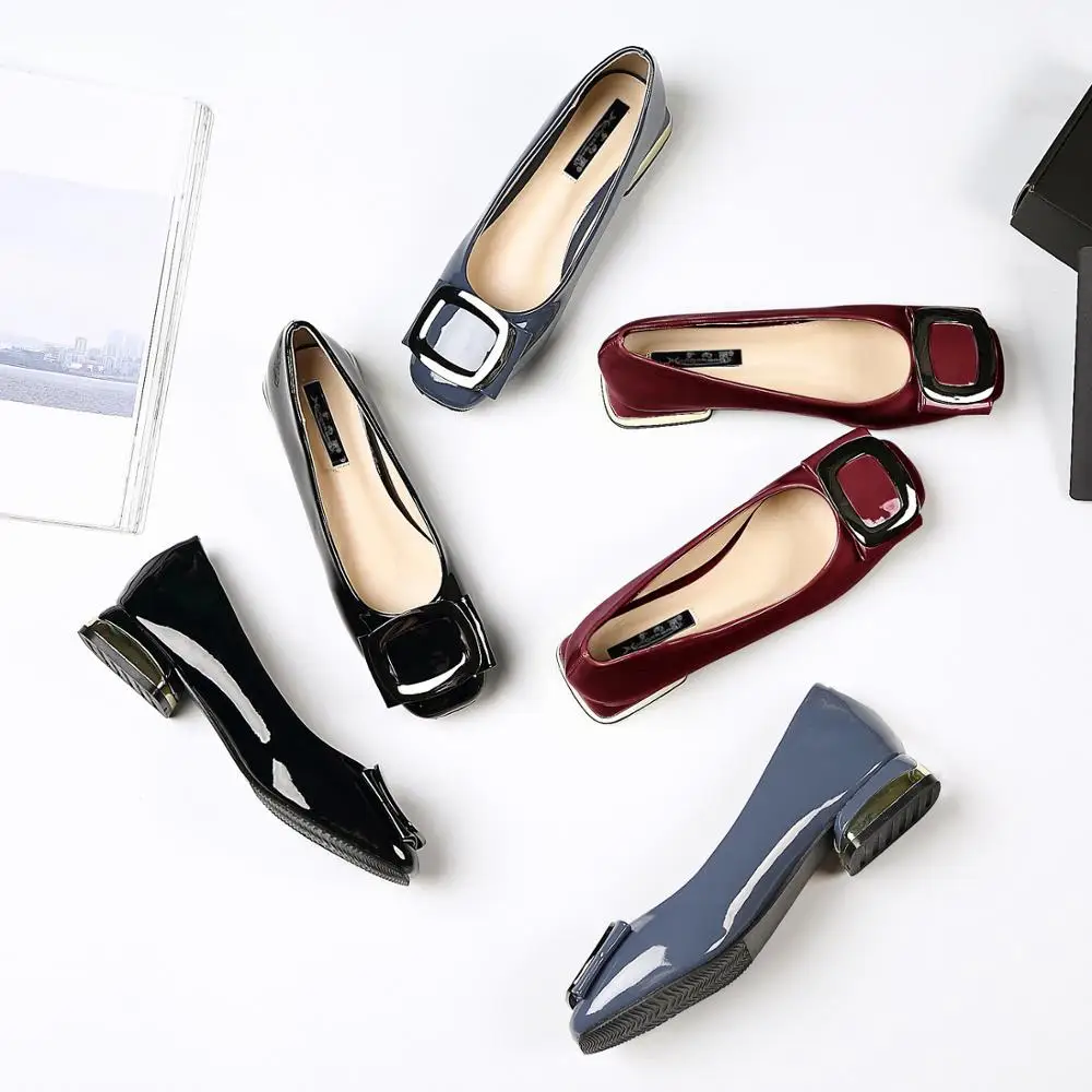Туфли женские кожаные с металлическим украшением балетки квадратная пряжка