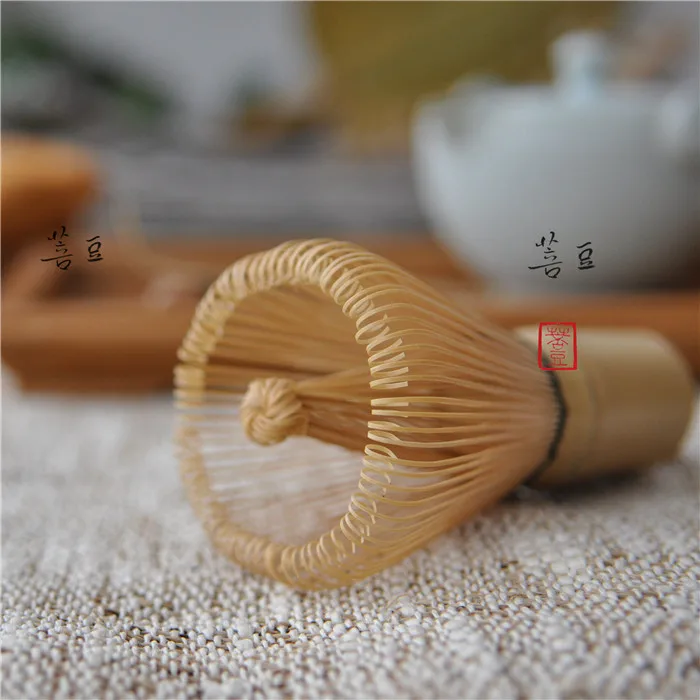 Японский венчик для приготовления маття [GRANDNESS] Tsuneho из белого бамбука Chasen веничек