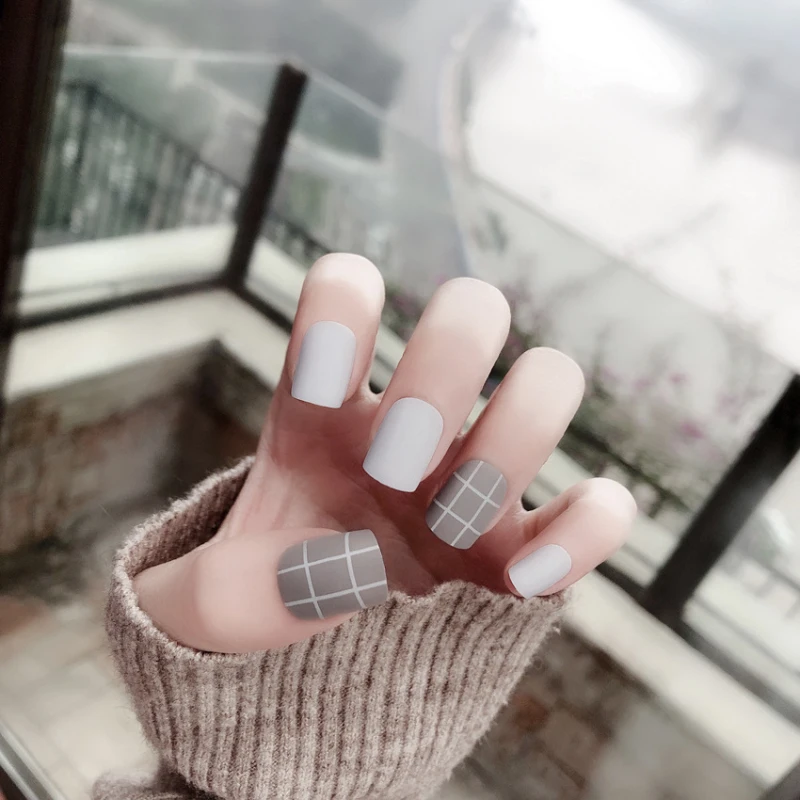 

24pcs Ballerina Fake Nails Gray Line Pattern Acrylic Square Head Fake Nails Tips Decorated Long Press On False Nails For Finger