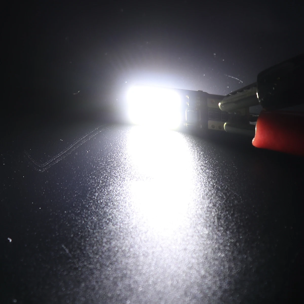 

Car Tail Light 10 Pcs /lot 220Lm 4.8W T10 4014 24SMD LEDs Auto Side Turn Signal Light Car White Bulbs Reading Tail Lamp
