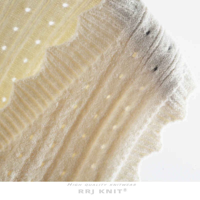 

ZCSMLL V-neck lace pearl buckle knitted vest vest wavy side single-breasted hollow sweater cardigan shawl vest women