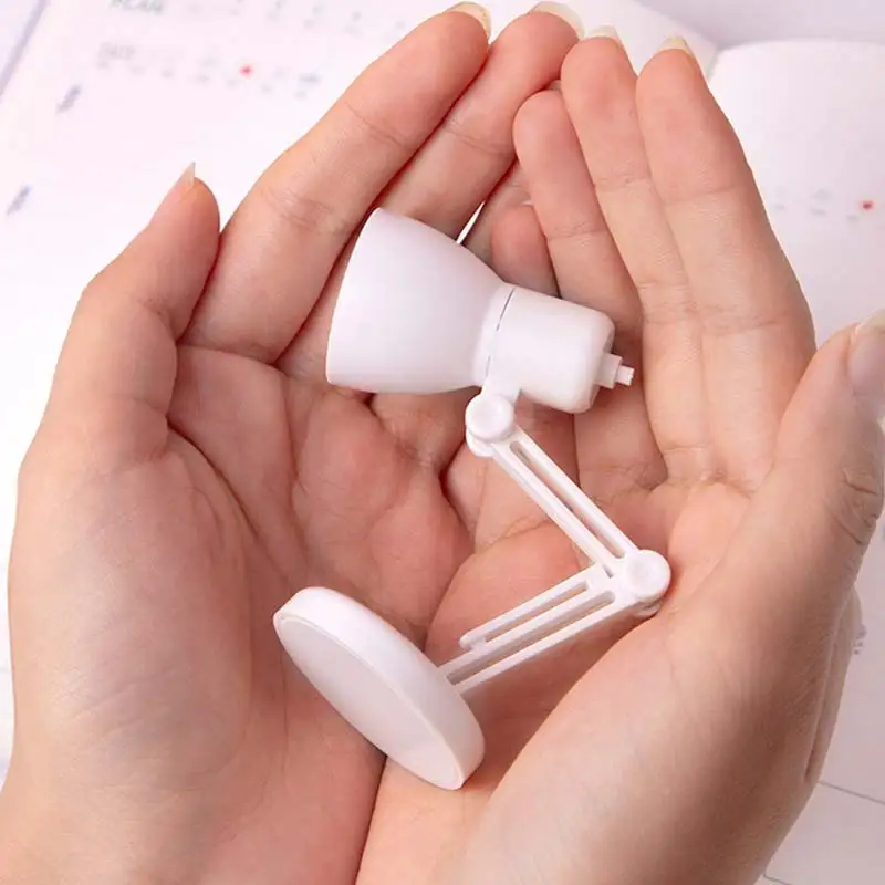 Мини-лампа Светодиодная Настольная компактная складная на магнитах с