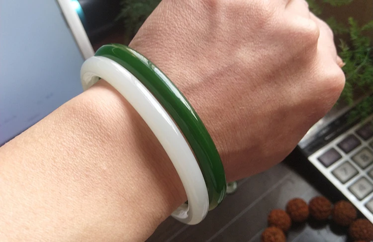 

Купи 1 ПОЛУЧИ 1 бесплатный Браслет из нефрита Синьцзян белый нефрит зеленый нефрит 54-62 мм нефритовый браслет подарок для мамы и девушки