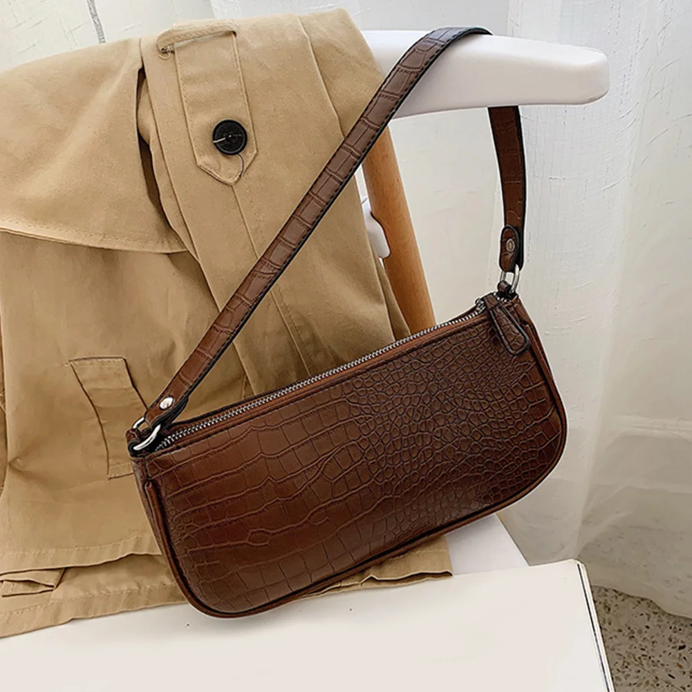 Мобильный телефон на каждый день в подмышечной области для летнего отдыха и