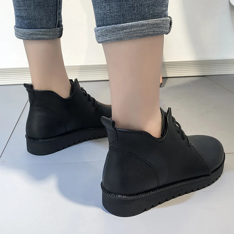 Модные ботинки на плоской подошве сезон осень-зима ботильоны из натуральной кожи